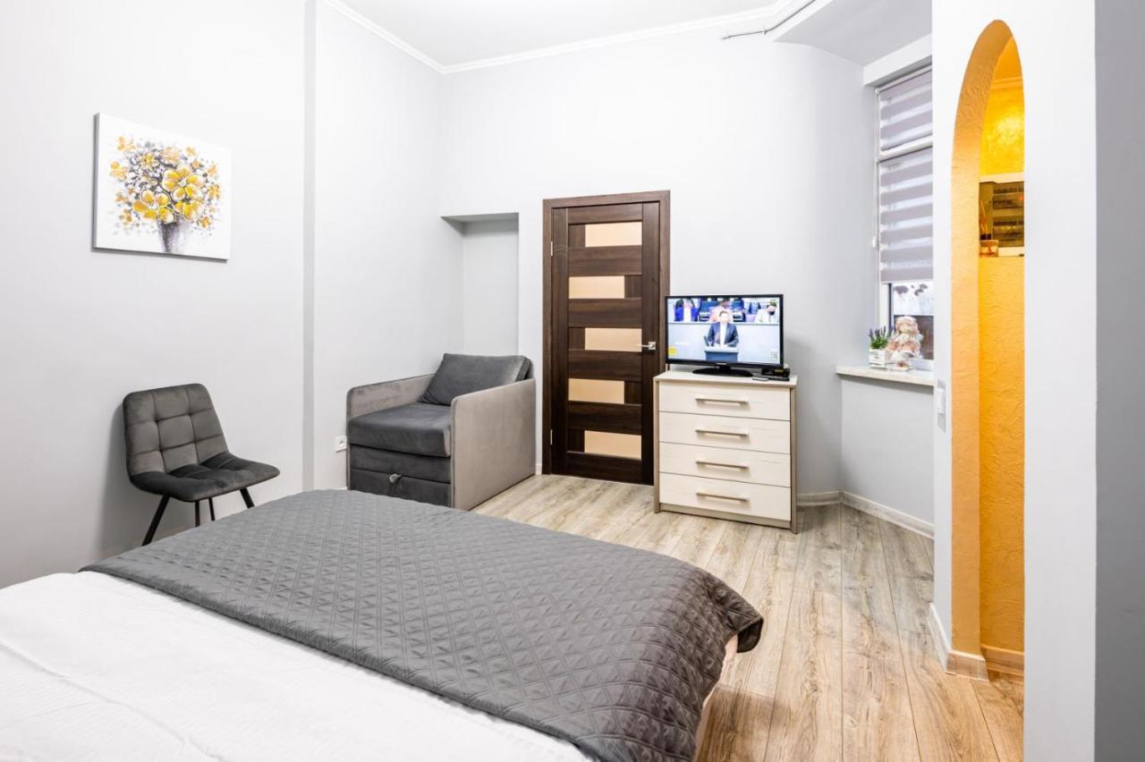 Apartments Galitskaya Street ลวีฟ ภายนอก รูปภาพ