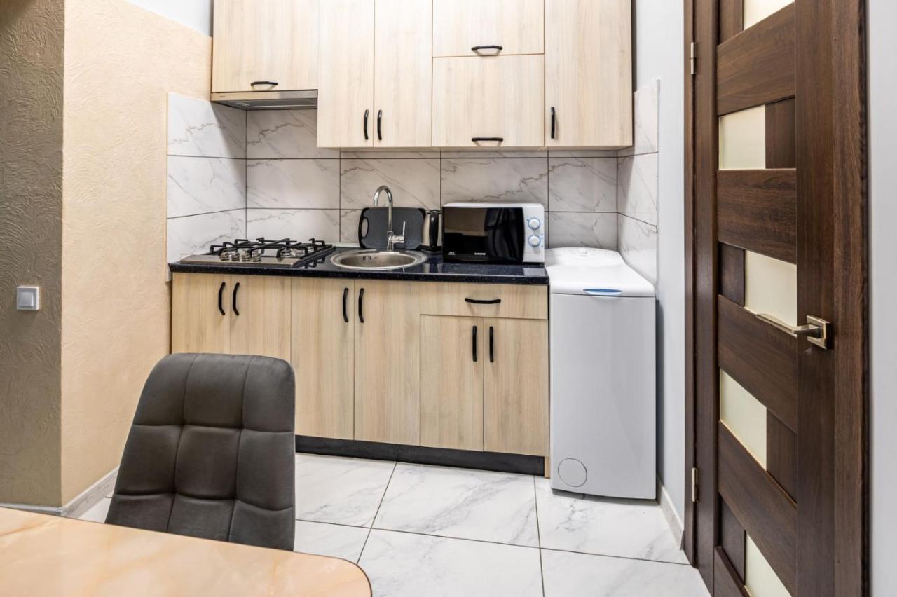 Apartments Galitskaya Street ลวีฟ ภายนอก รูปภาพ